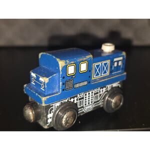 Wooden Magnetic‎ Blue Train Engine, model TRU3670